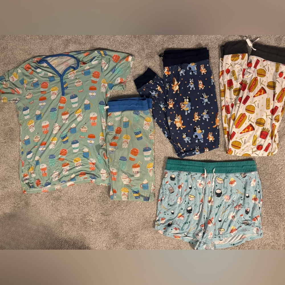 Little Sleepies Women’s pajama bundle size small